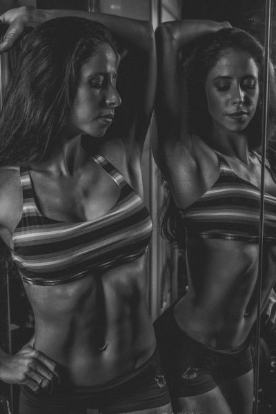 Alex_lookingmirror2 Alex_lookingmirror2